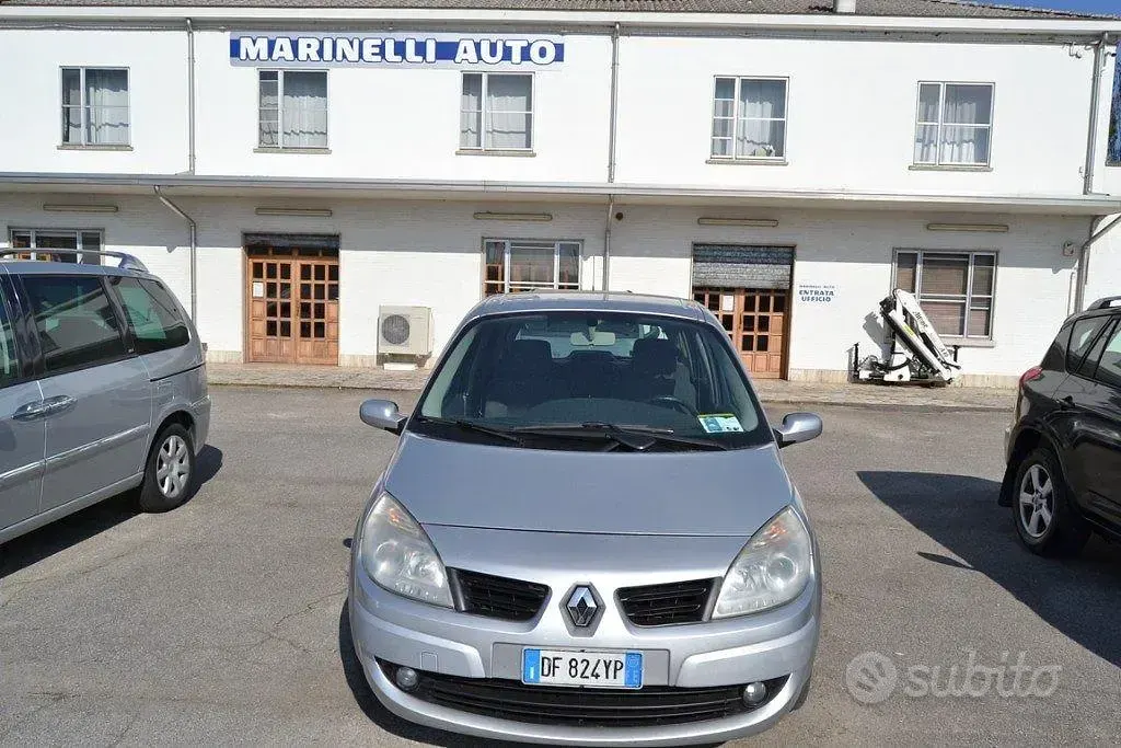 Usata Renault Scenic E-Tech 105 CV (77 kW) 2007 Grigio Monovolume