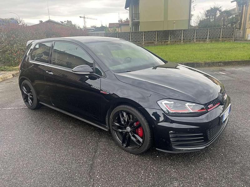 Usata VW Golf VII Business 230 CV (169 kW) 2016 Berlina