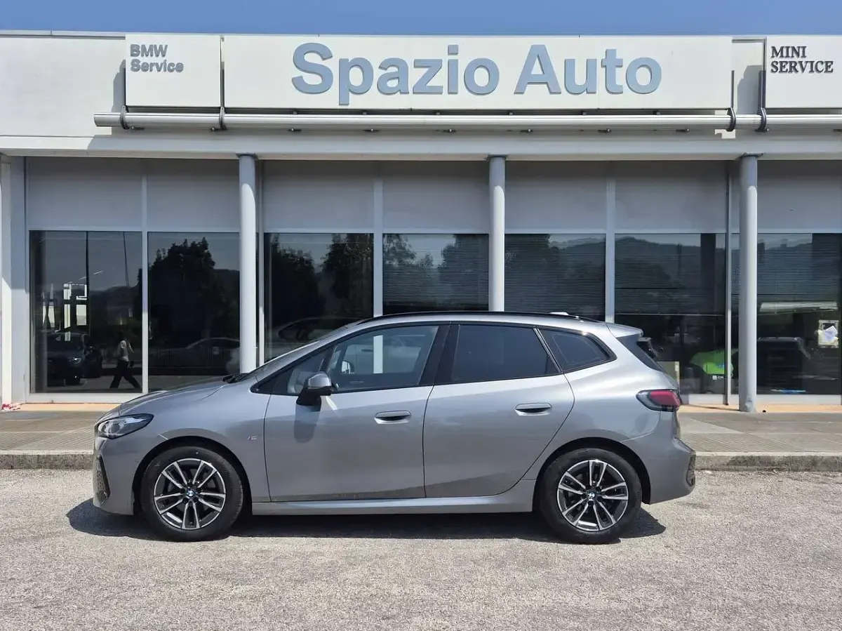Usata BMW 218 Active Tourer M Sport 136 CV (100 kW) 2025 Space silver metalic Monovolume