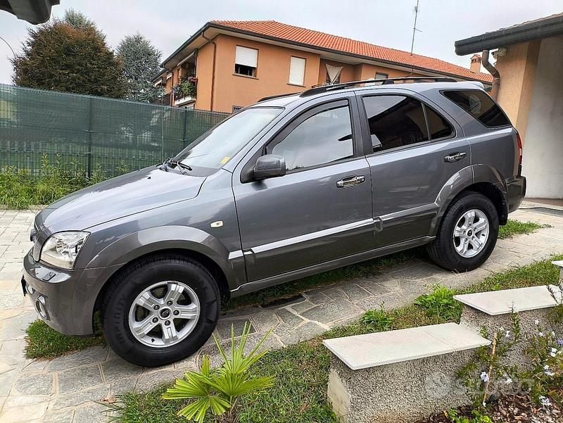 Usata Kia Sorento 200 CV (147 kW) 2004 Grigio SUV