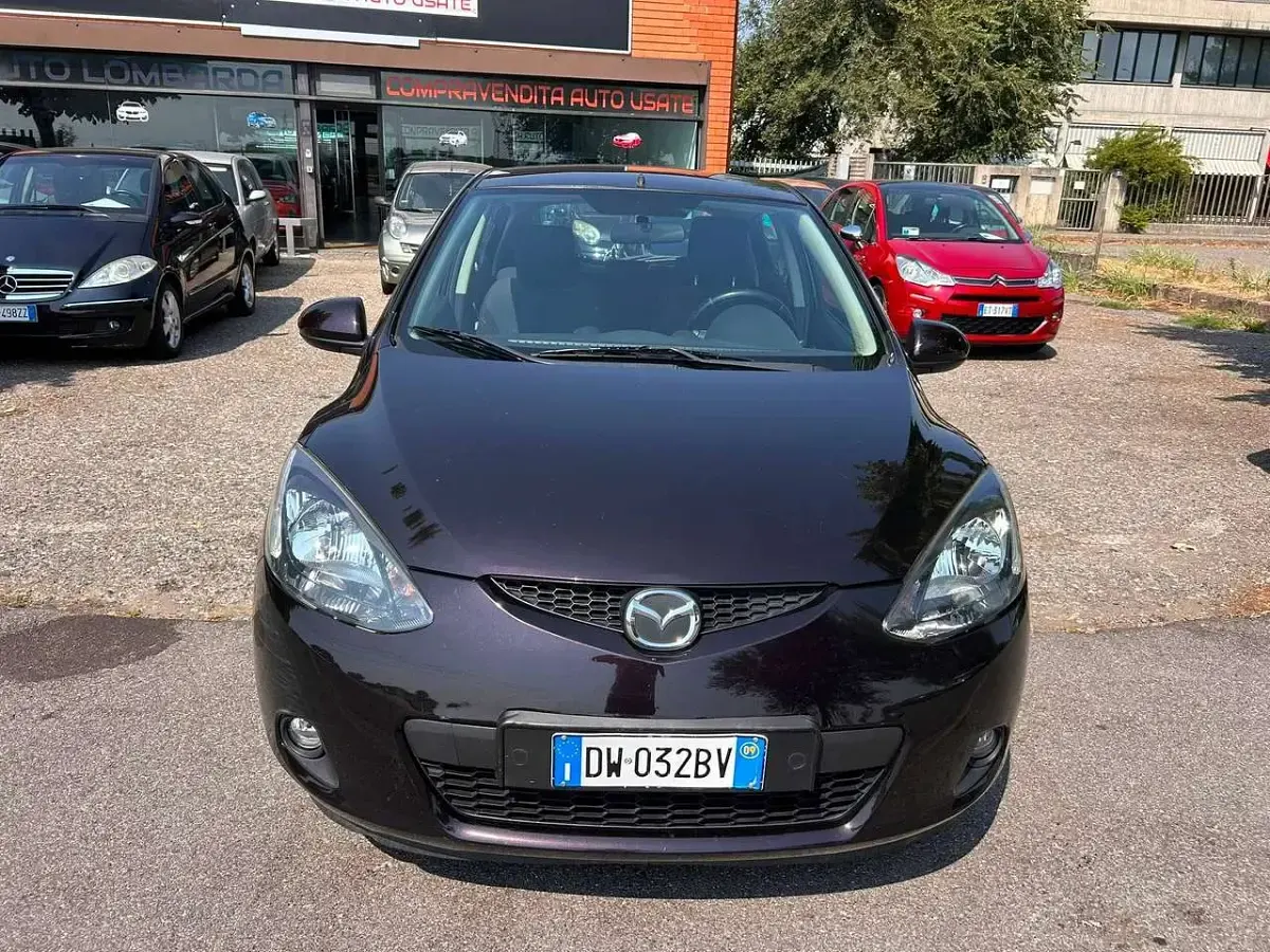 Usata Mazda 2 86 CV (63 kW) 2009 Marrone Utilitaria