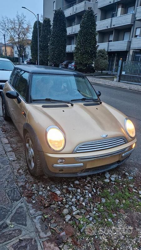 Usata Mini Cooper 116 CV (85 kW) 2007 Giallo Utilitaria