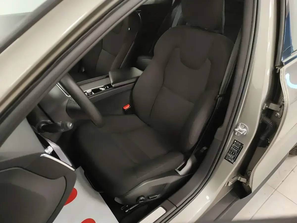 Usata Volvo V60 CC 197 CV (144 kW) 2021 Grigio Station wagon