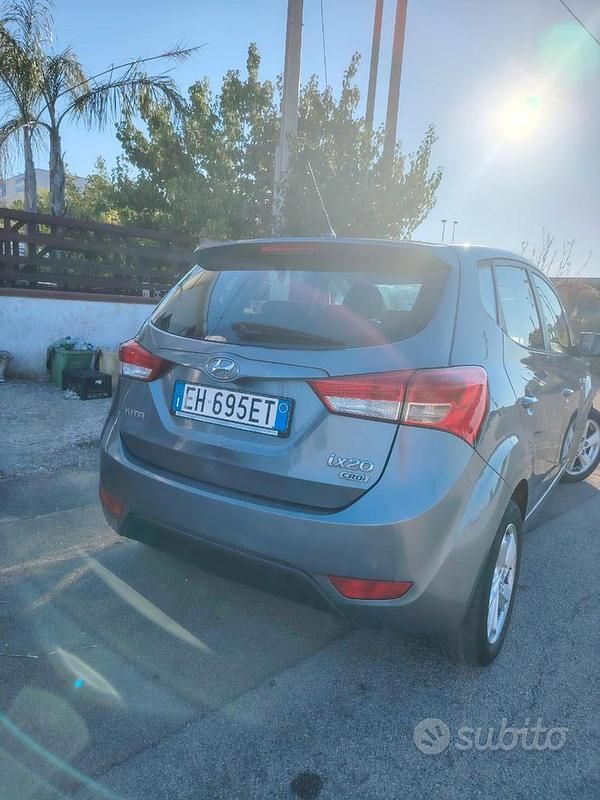 Usata Hyundai ix20 90 CV (66 kW) 2011 Grigio Utilitaria