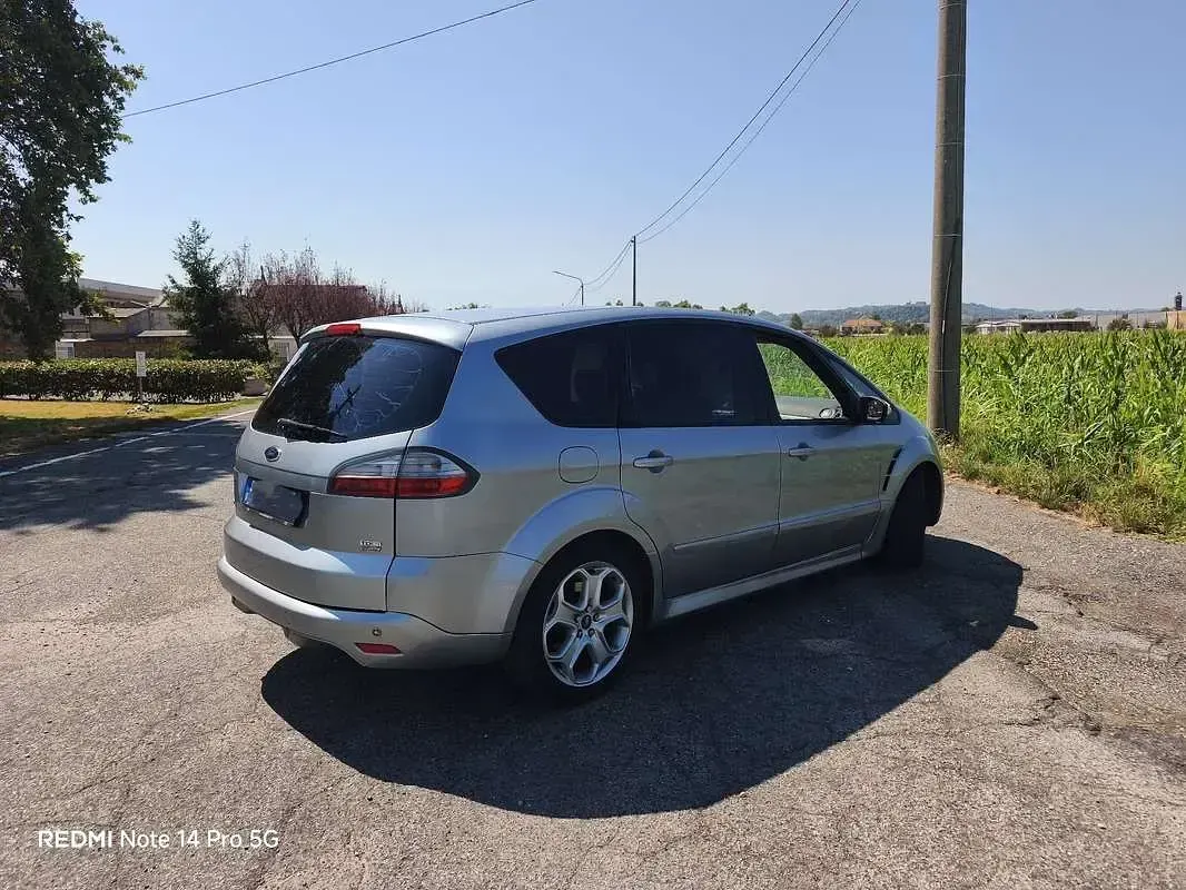 Usata Ford S-MAX Titanium 140 CV (102 kW) 2008 Monovolume