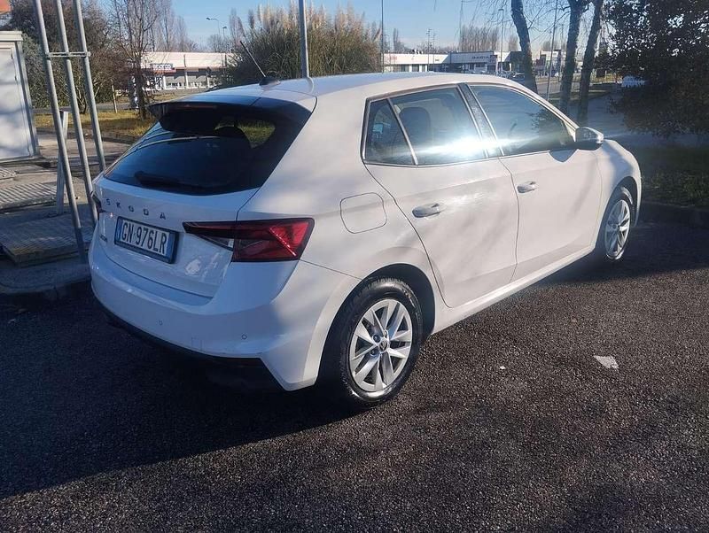 Usata Skoda Fabia Ambition 95 CV (69 kW) 2023 Grigio Utilitaria