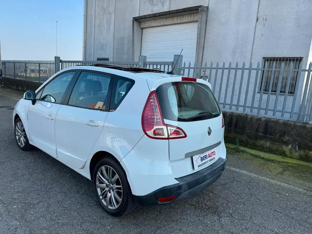 Usata Renault Scenic E-Tech 110 CV (80 kW) 2010 Bianco Berlina