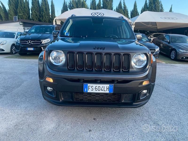 Usata Jeep Renegade Limited 140 CV (102 kW) 2018 Grigio SUV