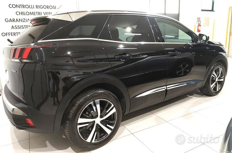 Usata Peugeot 3008 GT-line 130 CV (95 kW) 2018 Nero SUV