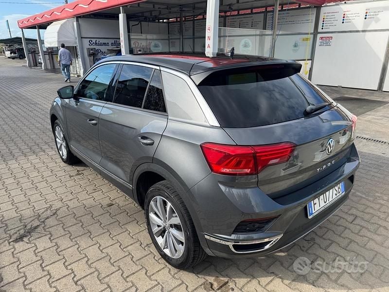Usata VW T-Roc Advance 116 CV (85 kW) 2019 Grigio SUV
