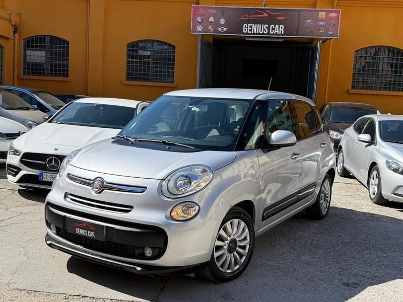 Argento Usata 2014 Fiat 500L Lounge Monovolume | 4800 € (Buon prezzo) - Immagine 1/4