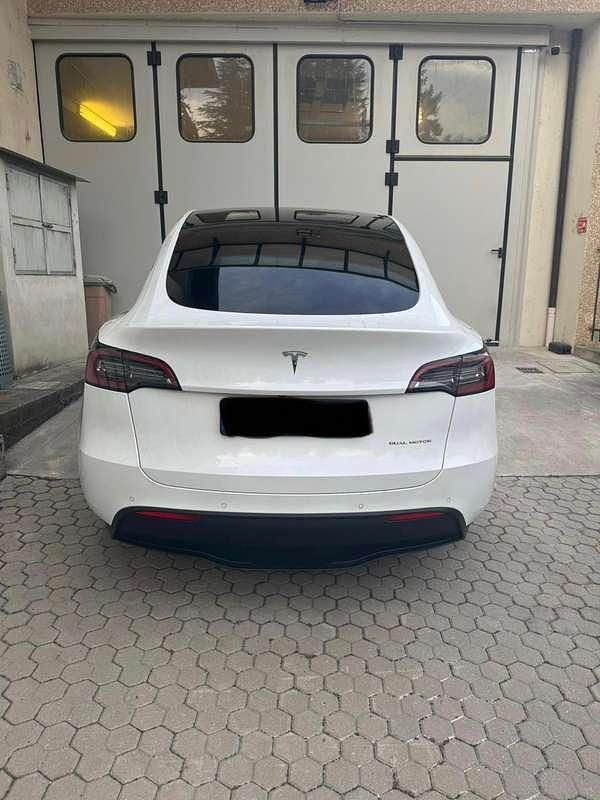 Usata 2021 Tesla Model Y SUV | 31.000 € (Ottimo prezzo) - Immagine 1/4
