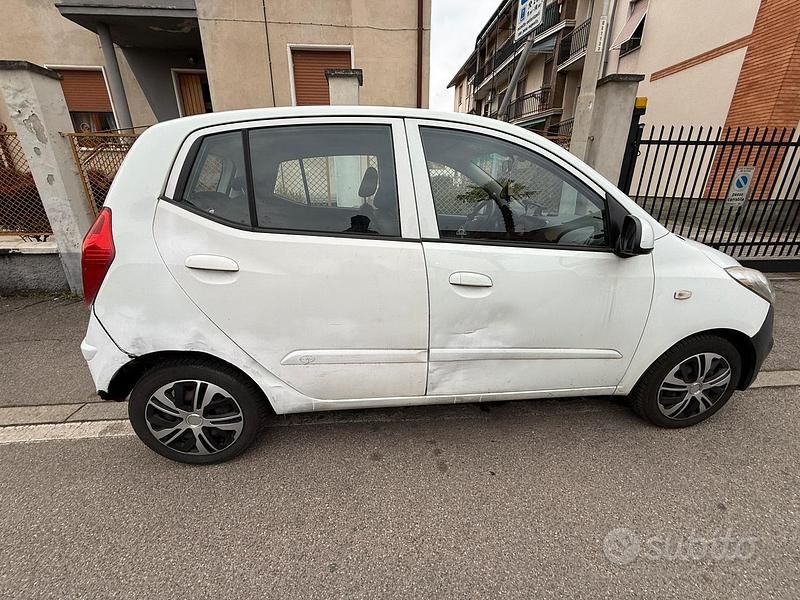 Usata Hyundai i10 2013 Bianco Utilitaria