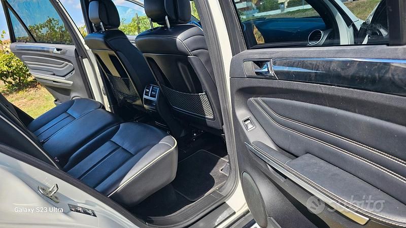 Usado Mercedes ML300 204 CV (150 kW) 2011 Blanco SUV