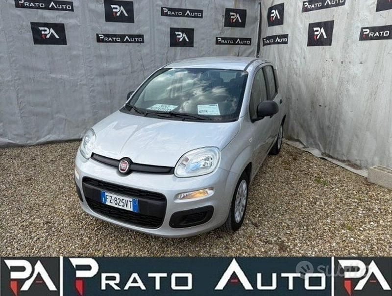 Usata Fiat Panda Lounge 69 CV (50 kW) 2020 Grigio Utilitaria