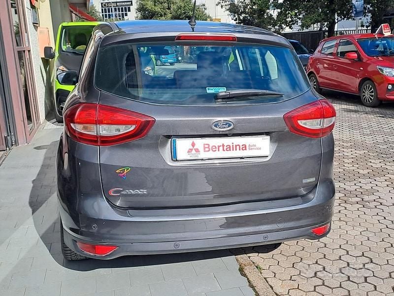 Usata Ford C-MAX S 101 CV (74 kW) 2016 Grigio Monovolume