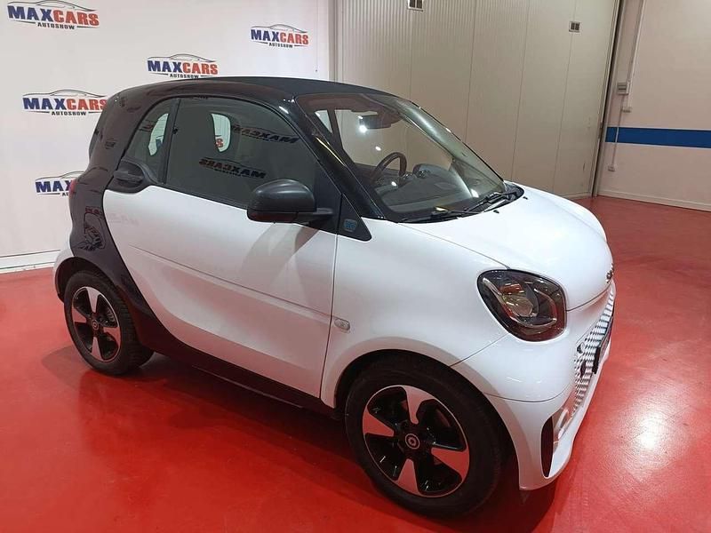 Usata Smart ForTwo Coupé 60 kW (82 CV) 2020 Bianco/nero Coupé