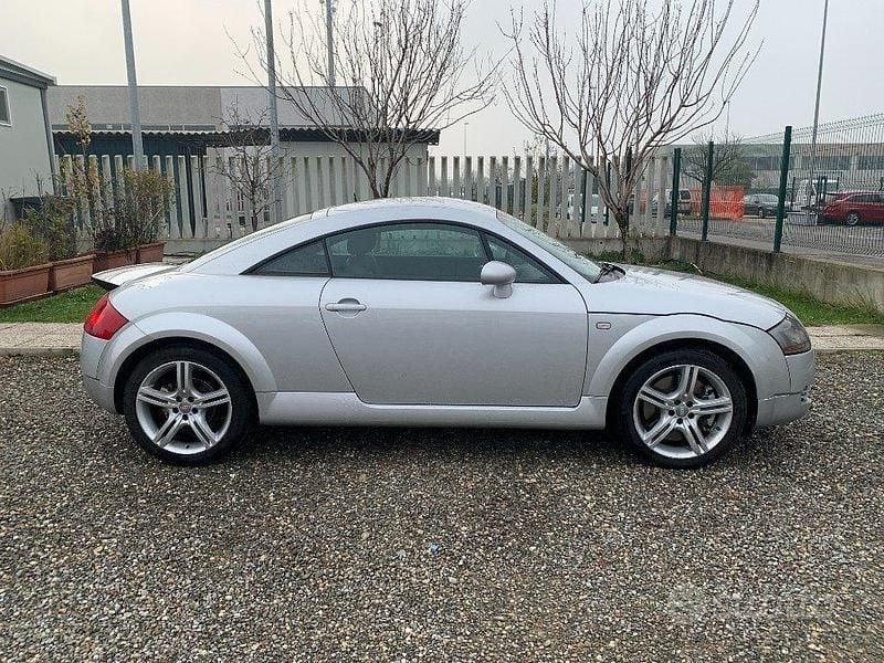 Usata Audi TT 250 CV (183 kW) 2004 Grigio Coupé