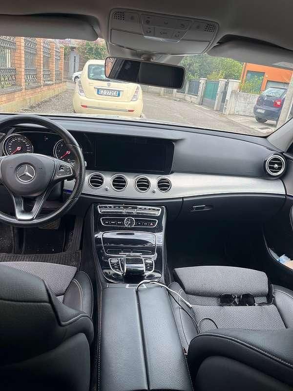 Argento Usata 2017 Mercedes E220 Business Station wagon | 14.500 € (Super prezzo) - Immagine 1/4