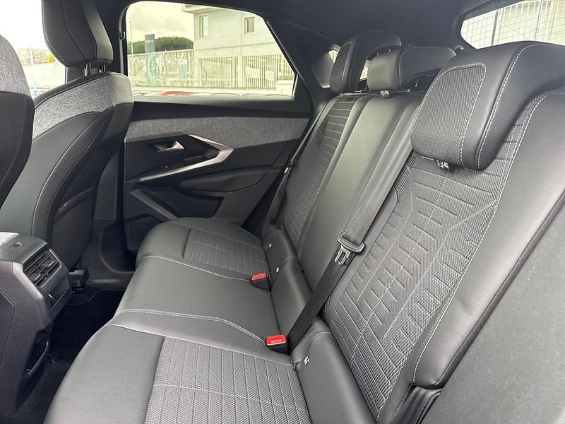 Usata Peugeot 3008 Allure 136 CV (100 kW) 2024 Blu SUV