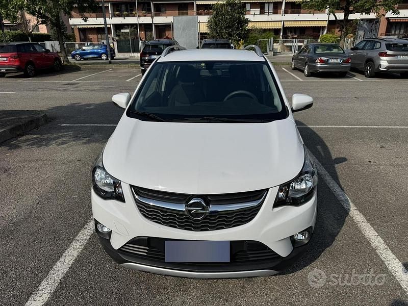 Usata Opel Karl Rocks 75 CV (55 kW) 2019 Utilitaria