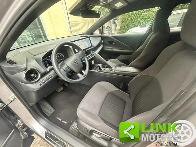 Usata Toyota C-HR Trend 152 CV (111 kW) 2024 Grigio SUV