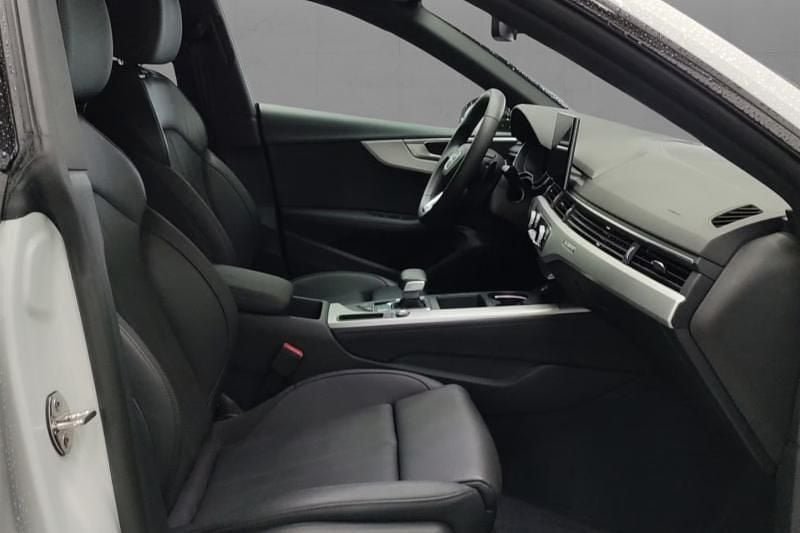 Usata Audi A5 S-Line 204 CV (150 kW) 2024 Bianco metallizzato Berlina