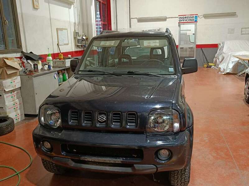 Usato 2003 Suzuki Jimny 1.3 Benzin 82 CV (8.500 €)