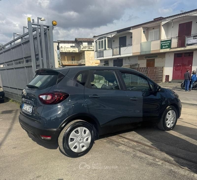 Usata Renault Captur Life 90 CV (66 kW) 2018 Blu SUV