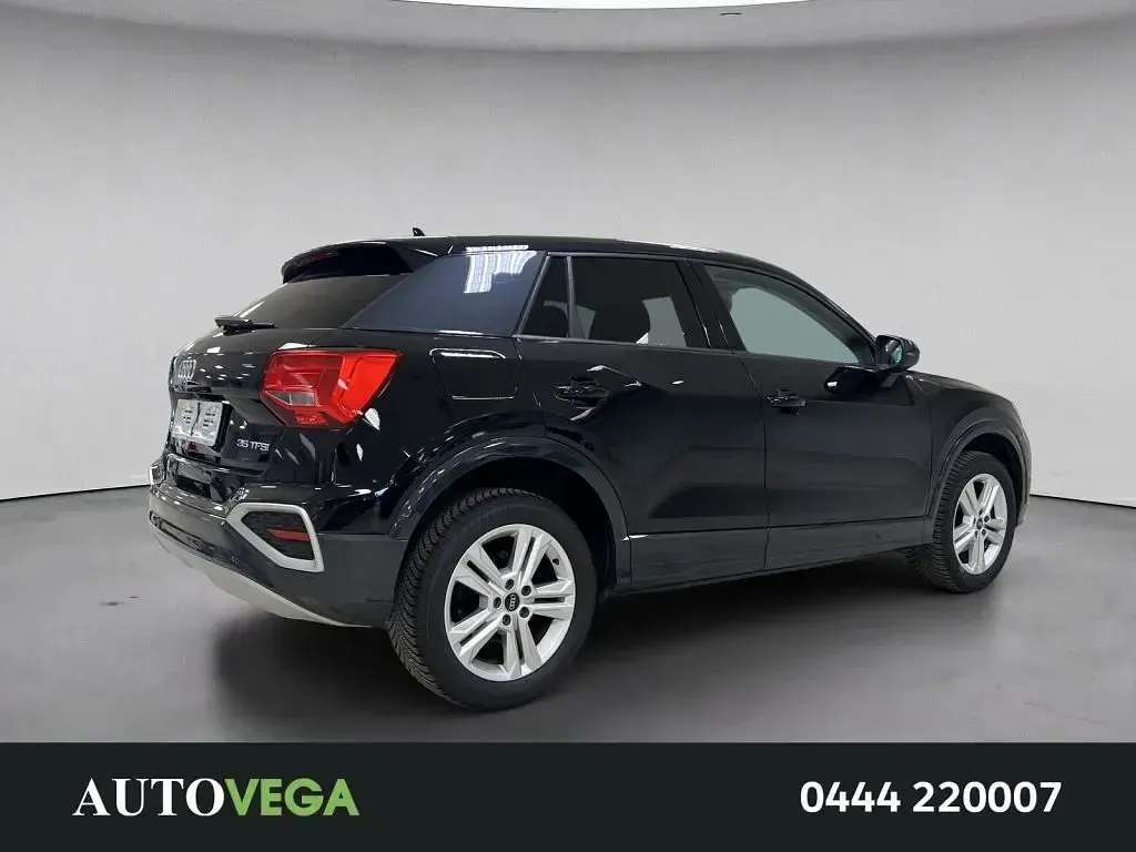 Usata Audi Q2 Advanced 150 CV (110 kW) 2024 Nero / pastello SUV