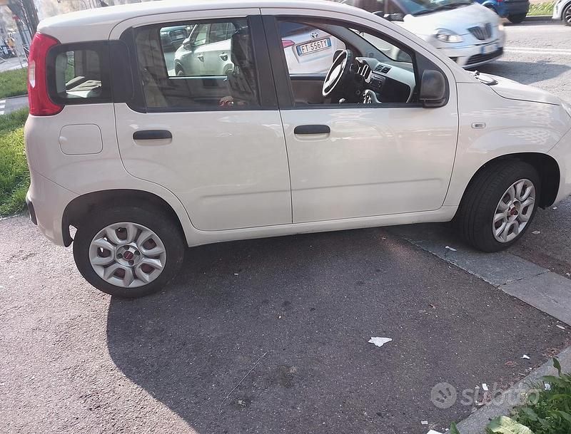 Usata Fiat Panda Young 80 CV (58 kW) 2015 Utilitaria