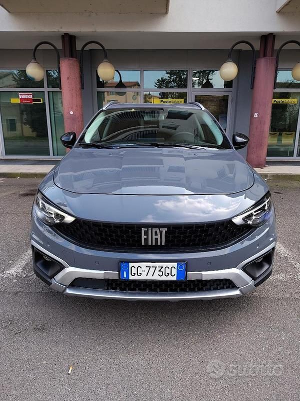 Usata Fiat Tipo Cross 131 CV (96 kW) 2021 Grigio Berlina