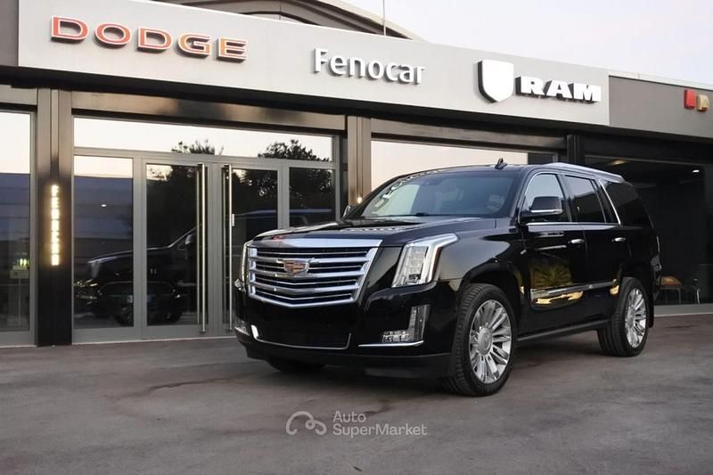 Usata Cadillac Escalade 426 CV (313 kW) 2015 Nero SUV