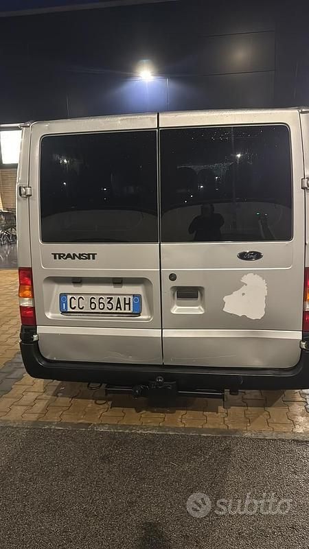 Begagnad Ford Transit 75 HK (55 kW) 2000 Grå Sedan