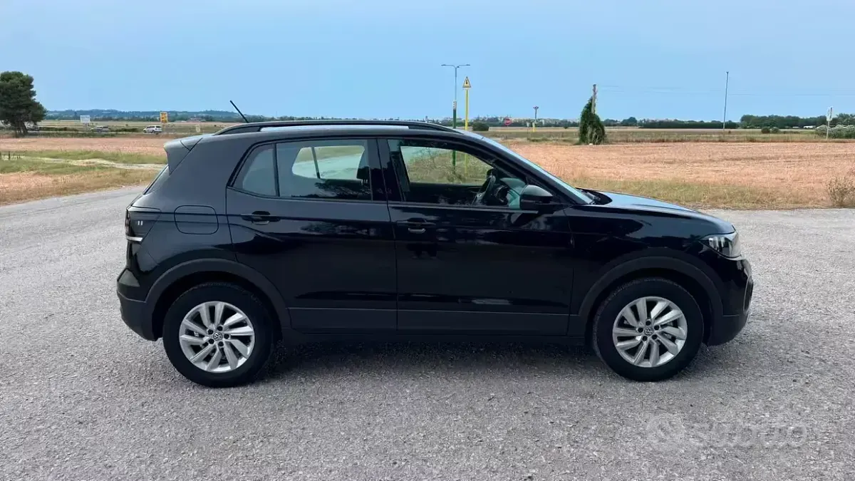 Usata VW T-Cross Style 95 CV (69 kW) 2019 Nero SUV