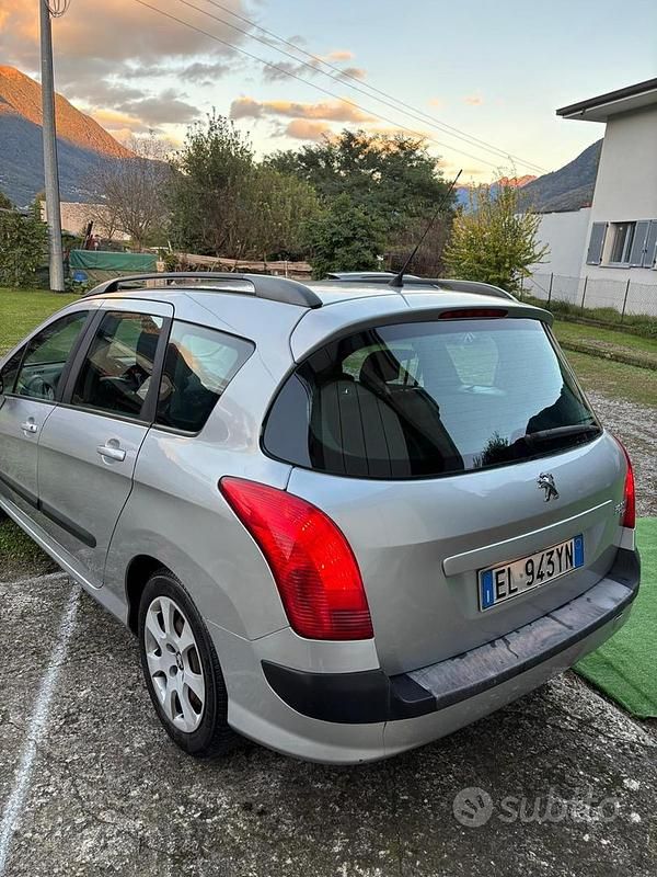 Usata Peugeot 308 SW 2012 Grigio Station wagon