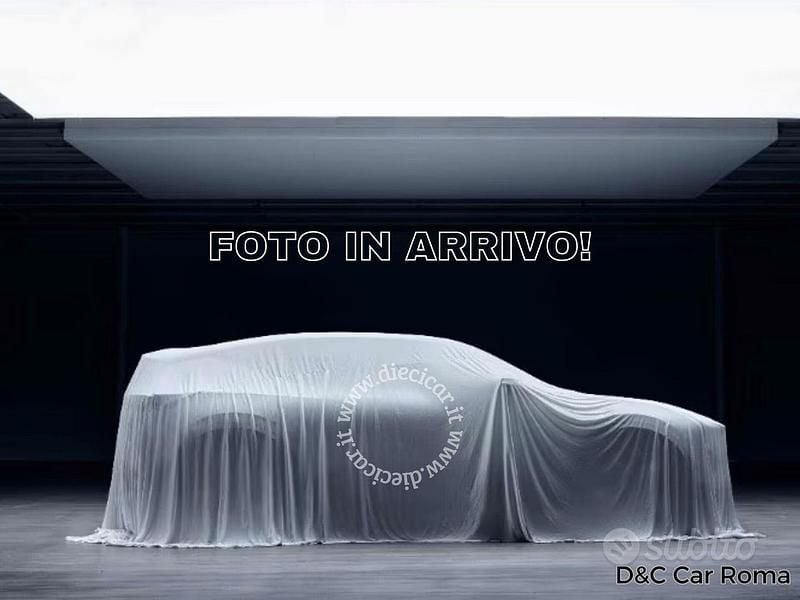 Usata Mercedes GLA180 122 CV (89 kW) 2019 Bianco SUV