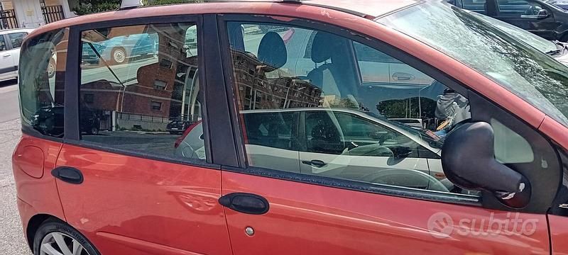 Usata Fiat Multipla 120 CV (88 kW) 2006 Monovolume