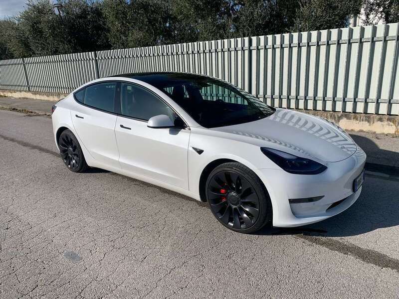 Usata 2021 Tesla Model 3 Performance Tre volumi | 30.000 € (Buon prezzo) - Immagine 1/3