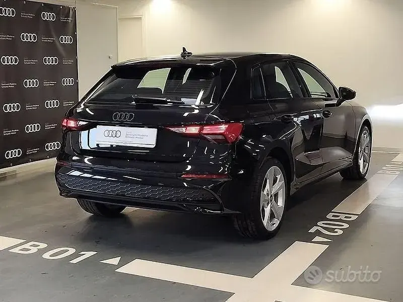Nouvelle Audi A3 Advanced Plus 150 ch (110 kW) 2026 Noir Berline