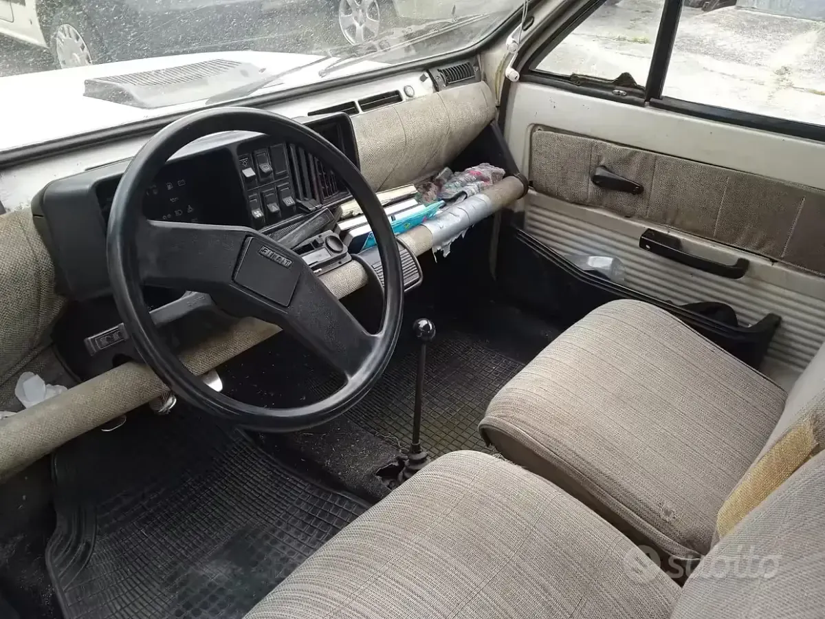 Usata Fiat Panda 30 CV (22 kW) 1984 Utilitaria