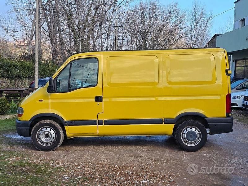 Usata Renault Master 90 CV (66 kW) 2002 Bianco Berlina