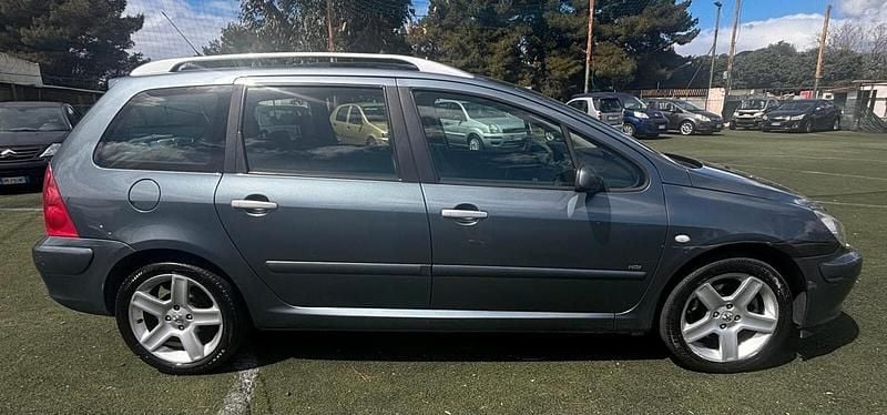 Usata Peugeot 307 135 CV (99 kW) 2005 Grigio Station wagon