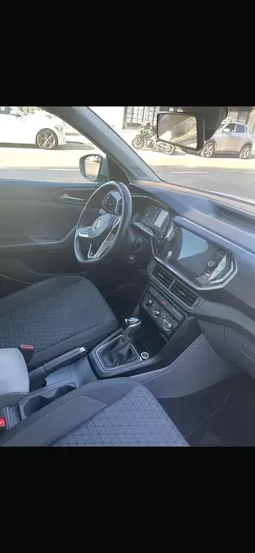 Usata VW T-Cross 101 CV (74 kW) 2021 Argento SUV