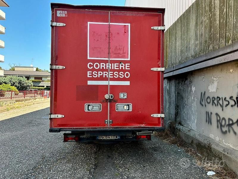 Usata Iveco Daily 96 CV (70 kW) 2007 Cabrio