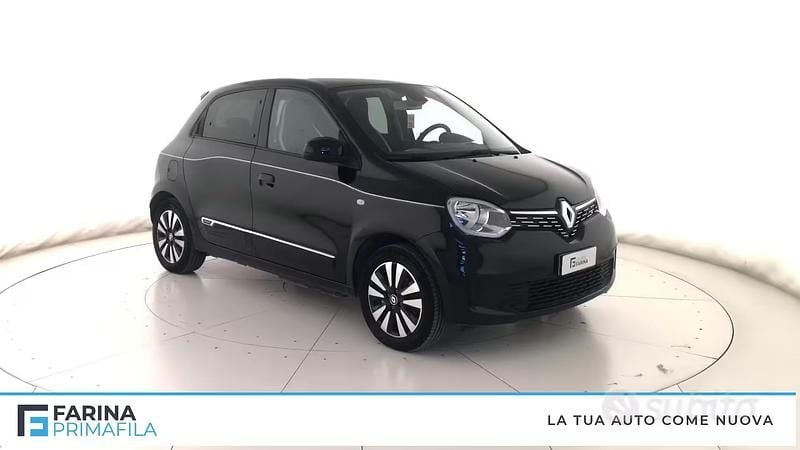 Usata Renault Twingo Techno 60 kW (82 CV) 2022 Nero Utilitaria