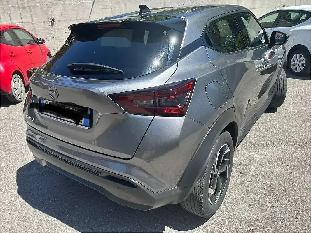 Usata Nissan Juke N-Connecta 114 CV (83 kW) 2023 Grigio SUV
