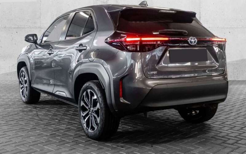 Usata Toyota Yaris Cross Trend 116 CV (85 kW) 2023 Grigio SUV