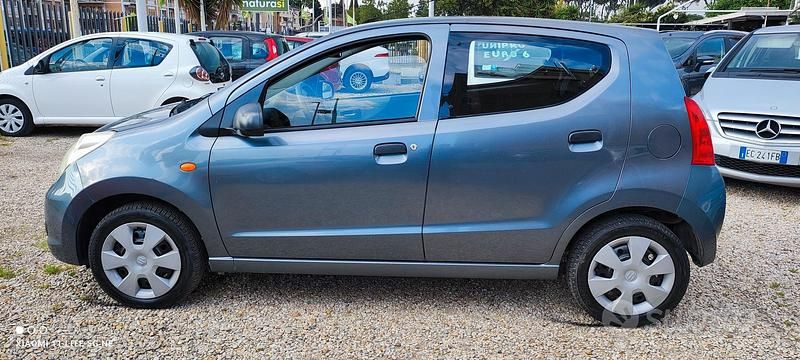 Usata Suzuki Alto 68 CV (50 kW) 2010 Grigio Utilitaria