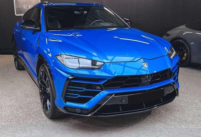 Usata Lamborghini Urus 650 CV (478 kW) 2021 Blu metallizzato SUV